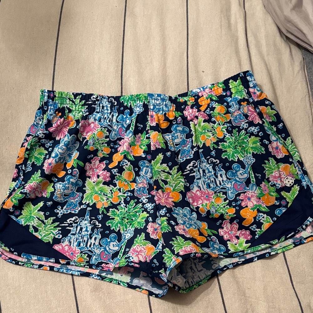Lilly Pulitzer Navy Disney collab Athletic Shorts EUC size small